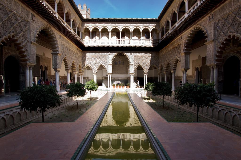 Apartamentos Alemanes Gradas Luxury Seville Exterior photo