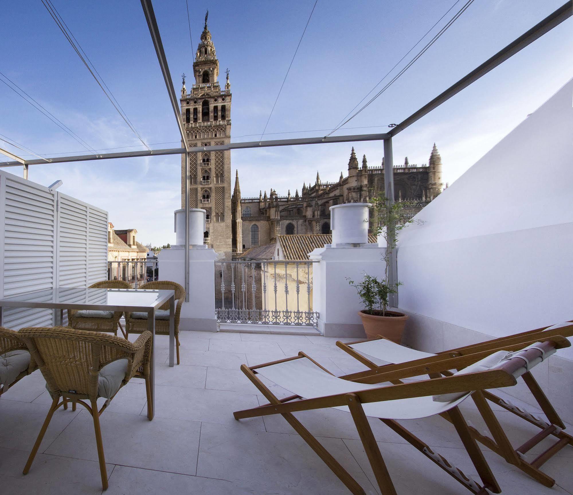 Apartamentos Alemanes Gradas Luxury Seville Exterior photo